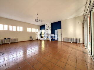  Maison  vendre 9 pices 223 m