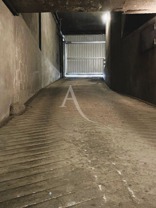  Parking / Garage � vendre 12 m�