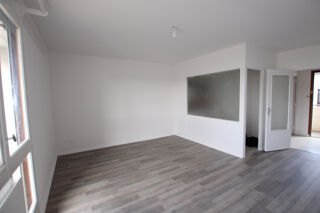  Appartement à louer 1 pièce 34 m²
