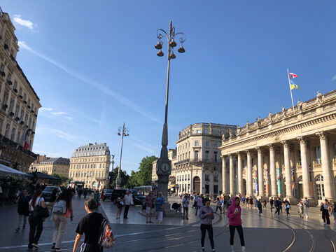 Fonds de commerce en hôtellerie à vendre à Bordeaux 1575000 33000 Bordeaux