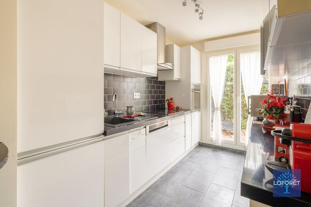 Vente Appartement Appartement 4 pièces avec TERRASSES ET 120 M² DE JARDIN Le raincy
