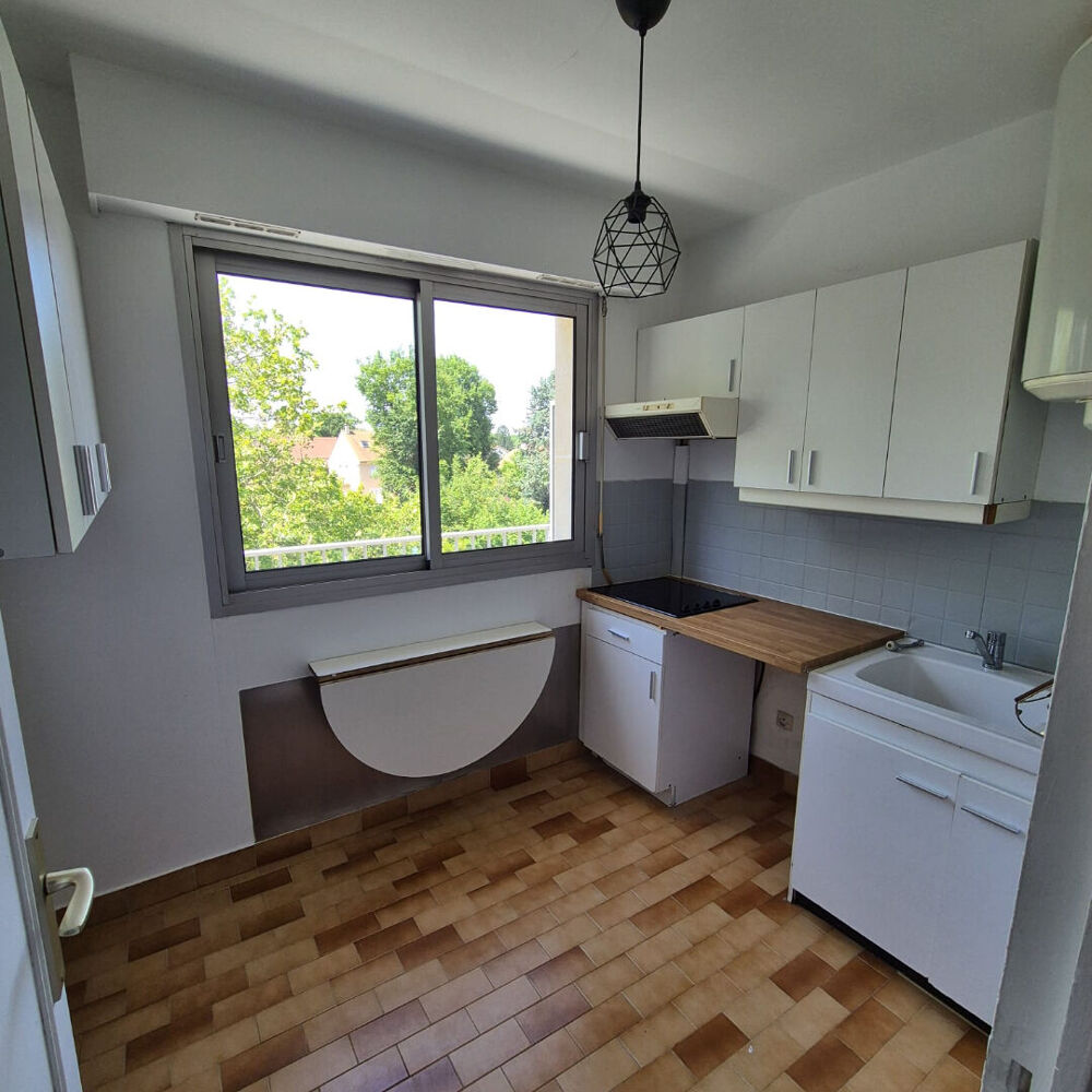 Location Appartement Appartement studio 30m² avec balcon et place de parking à Villemoisson-sur-Orge Villemoisson sur orge