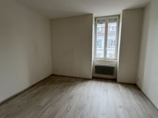  Appartement � louer 4 pi�ces 81 m�