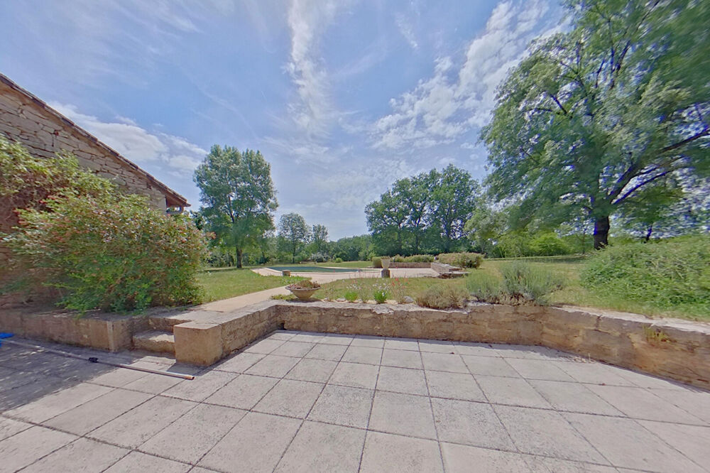 A 5 min de Caussade, ensemble immobilier en pierre. Charme, volumes et fort potentiel