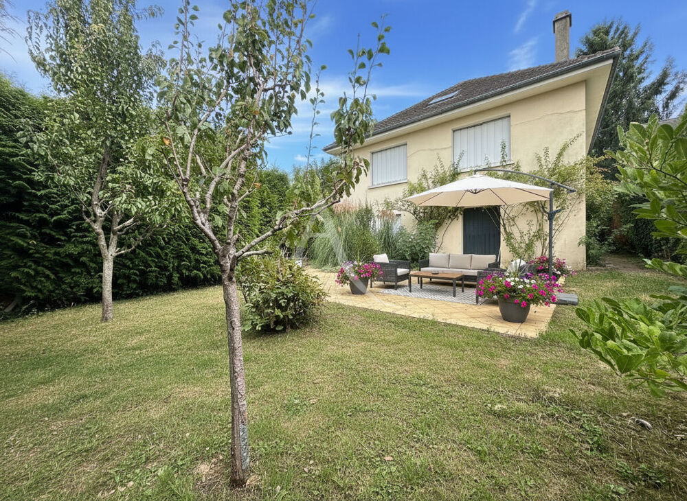 Vente Maison SERRIS BOURG - Env. 160 m² - 4 chambres - Terrain 588 m² Serris