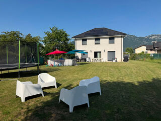  Maison à louer 4 pièces 139 m²