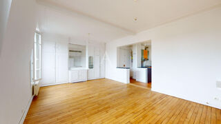  Appartement à louer 4 pièces 100 m²