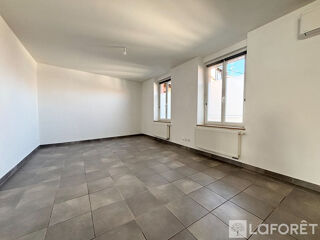  Appartement � louer 5 pi�ces 122 m�