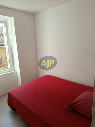  Appartement à louer 2 pièces 33 m²