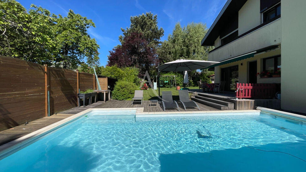 PROPRIETE AVEC PISCINE ET TERRAIN CLOS