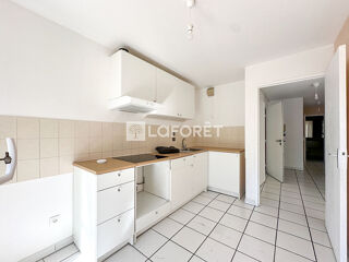  Appartement à louer 4 pièces 80 m²
