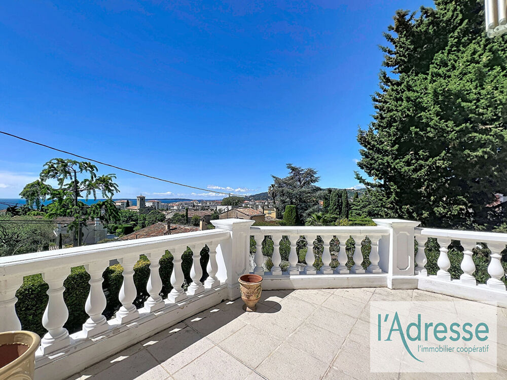 à vendre  Maison Antibes (06600)