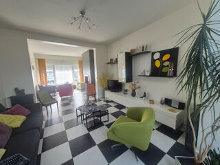  Maison à vendre 8 pièces 145 m²