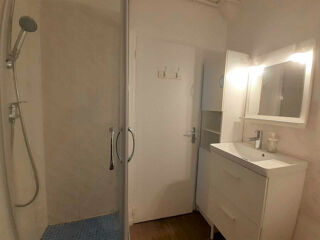  Appartement à louer 2 pièces 32 m²