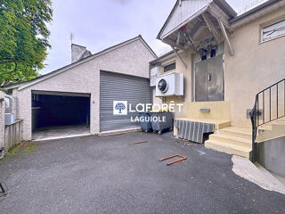  Immeuble à vendre 11 pièces 385 m²