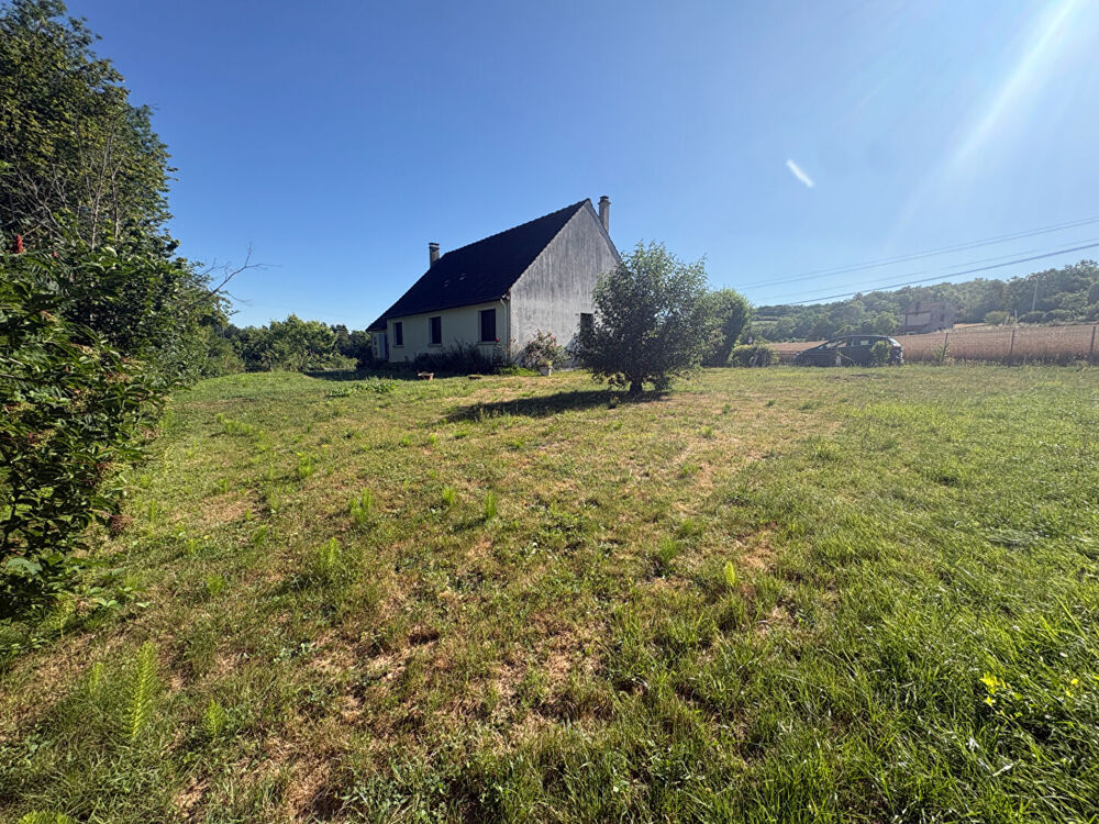 Maison de plain-pied avec 3 chambres sur un terrain arboré de plus de 750 m²