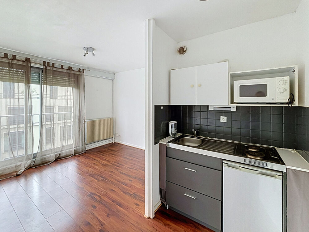 Vente Appartement Studio à vendre à Lyon 8 Monplaisir avec stationnement Lyon 8
