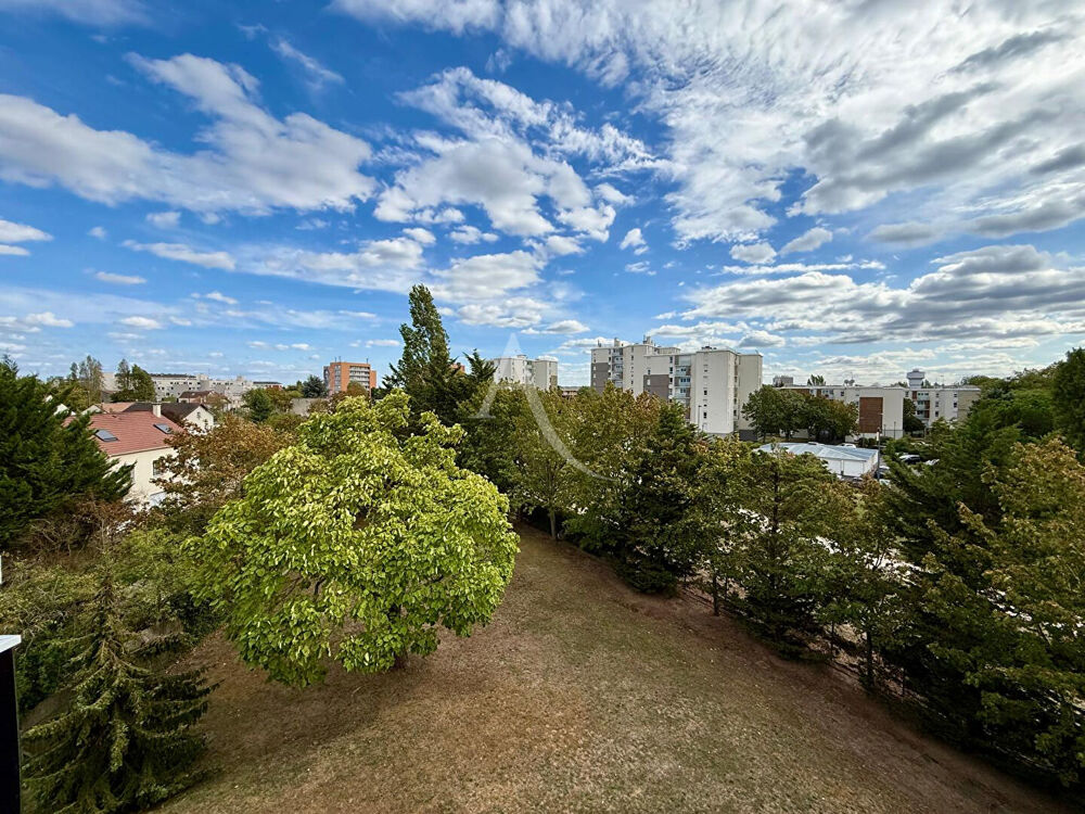 Vente Appartement Appartement 2 pièces 50 m² Dernier étage Balcon Box Chatou Chatou