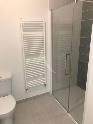  Appartement à louer 2 pièces 39 m²