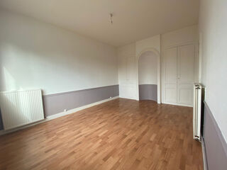  Appartement à louer 2 pièces 68 m²
