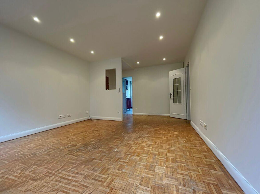 Vente Appartement Appartement Aubergenville 3 pi�ce(s) 56,30  m2 2 CHAMBRES - CAVE - BALCON Aubergenville