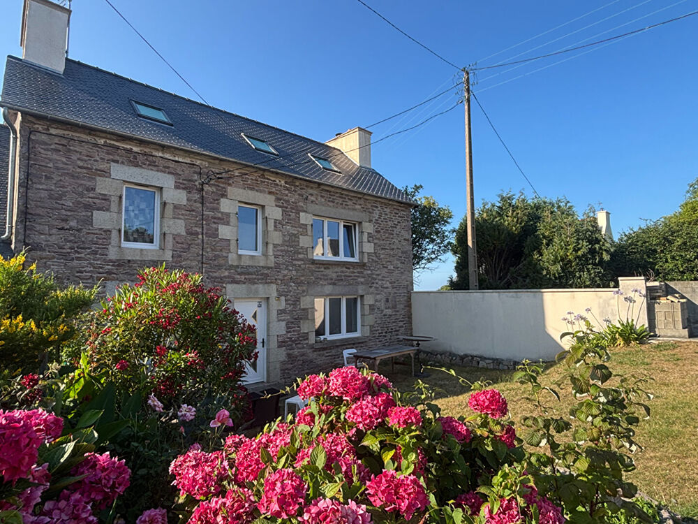 Charmante maison en pierre avec vue mer en Bretagne