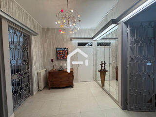  Immeuble � vendre 11 pi�ces 312 m�