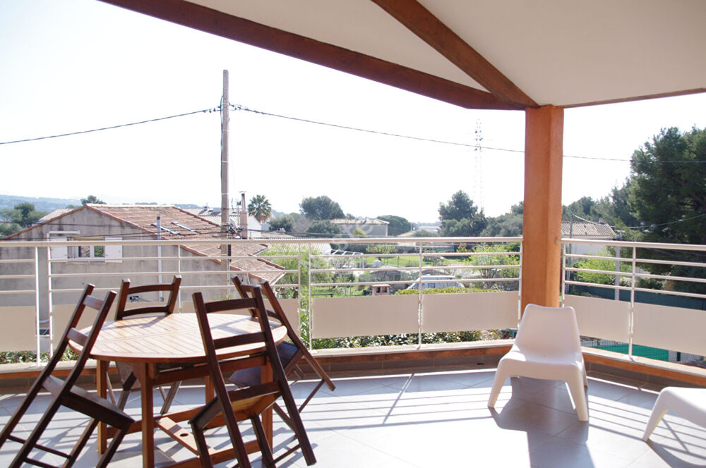Location Appartement T2 en duplex à LA CIOTAT La ciotat