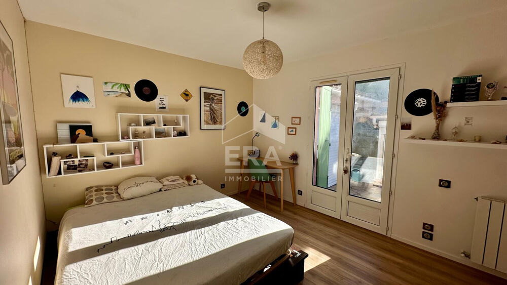 � vendre  Maison Saint-Cyr-sur-Mer (83270)