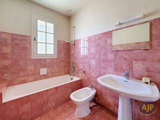  Maison à vendre 8 pièces 179 m²