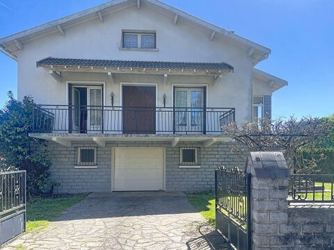   Maison de ville ann�e 1969, avec acc�s direct au plan d'eau de Cognac La Foret Maison - 5 pi�ce(s) - 130 m�