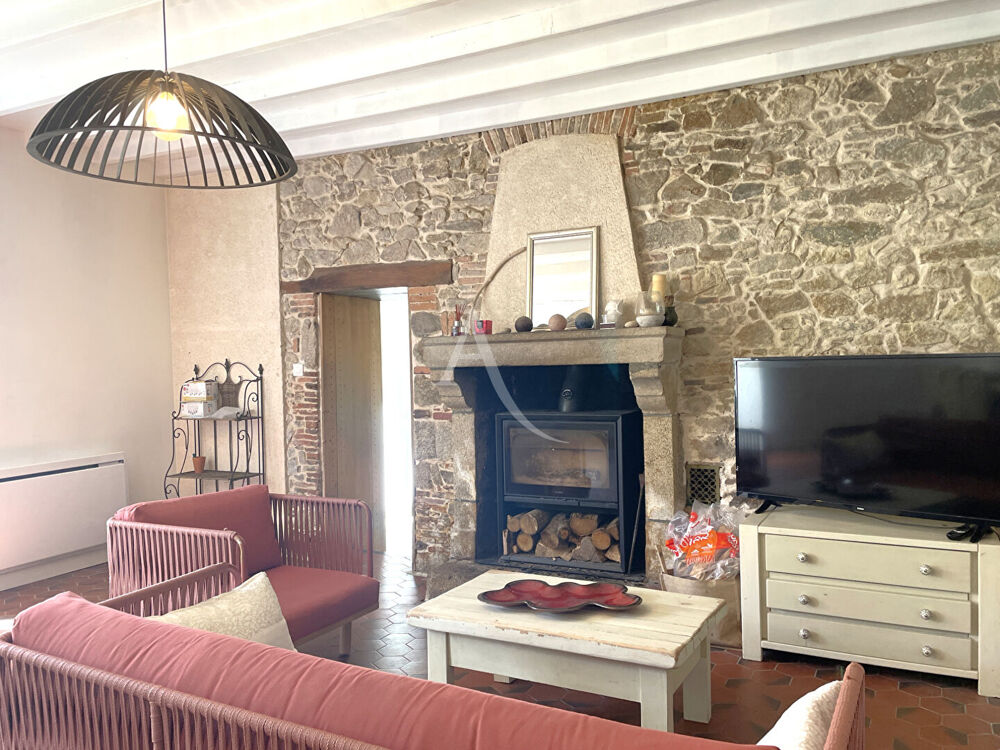 Vente Maison Maison Saint Georges De Pointindoux 8 pièces - 166 m² Saint georges de pointindoux