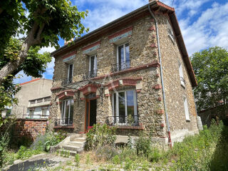  Maison à louer 7 pièces 150 m²