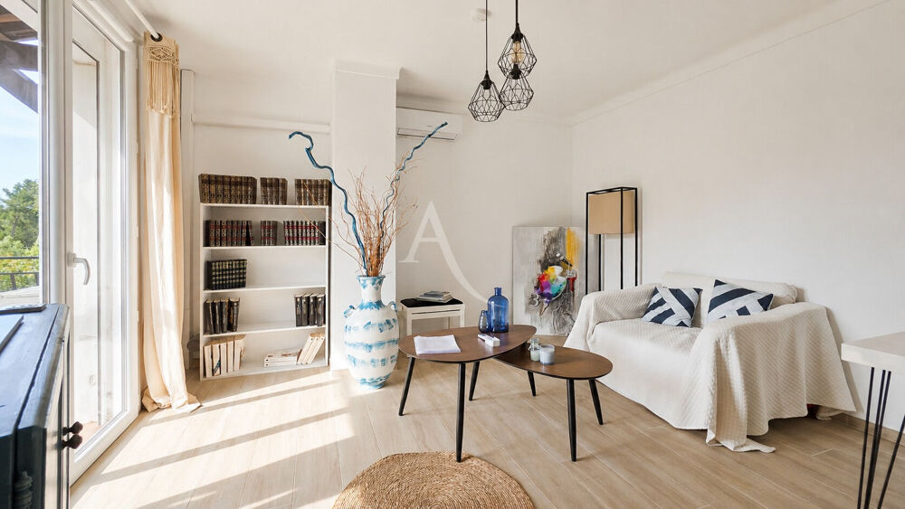 � vendre  Maison Carqueiranne (83320)
