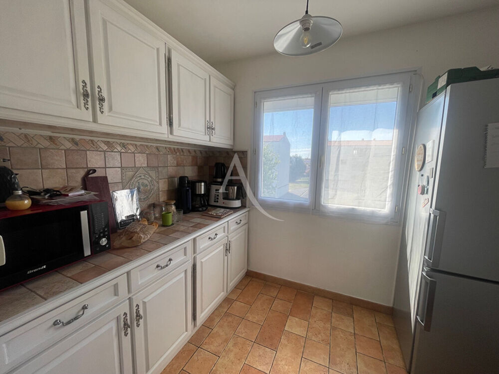 Vente Appartement Exclusivité ROCHEFORT - Appartement 2 chambres - balcon et garage  - Idéal investisseur ! Rochefort