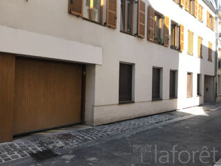  Parking / Garage à louer 18 m²