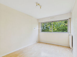  Appartement à louer 3 pièces 82 m²