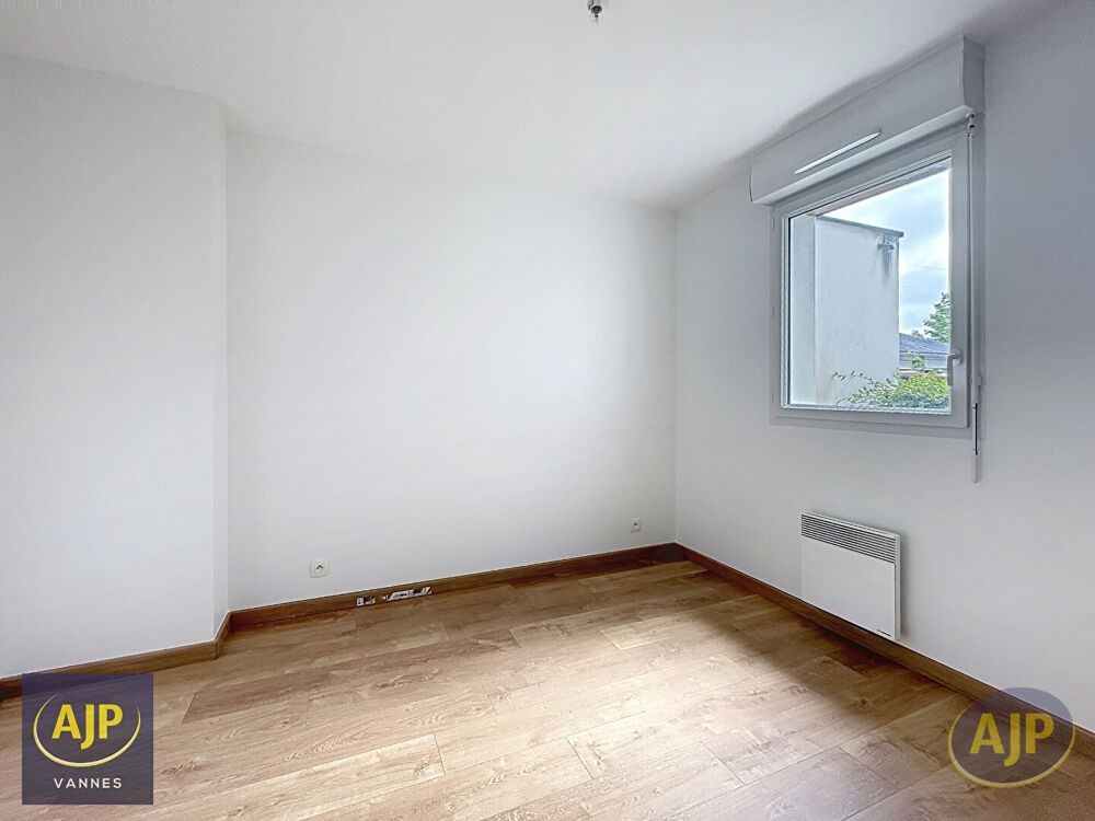 Saint Ave T3 67 M2 en REZ-DE-JARDIN avec GARAGE et PARKING