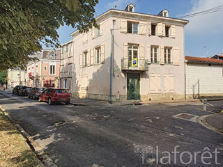  Appartement à louer 3 pièces 66 m²