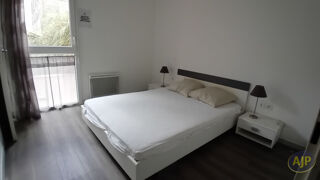 Appartement à louer 4 pièces 85 m²