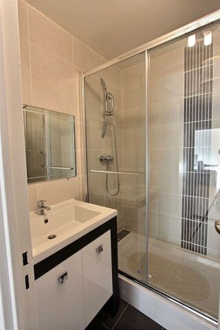  Appartement à louer 2 pièces 48 m²