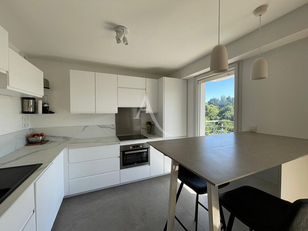 Appartement Nantes 3 pièce(s) 65.03 m2 + garage boxé de 27.68m²