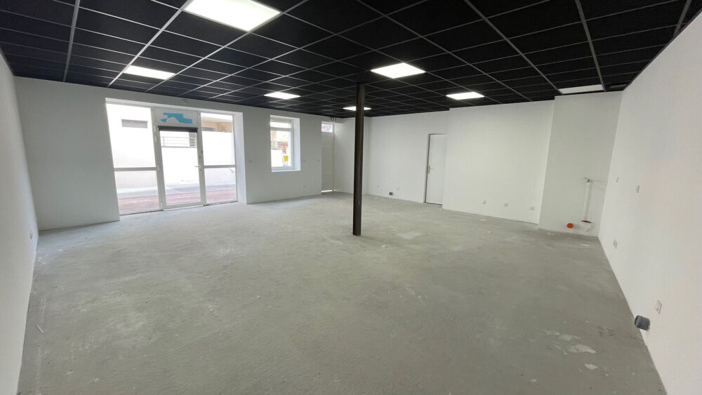   Local commercial  60 m² entièrement rénové ! 