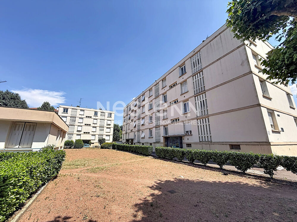 Location Appartement Appartement Type 4 pièces Traversant Moderne avec 2 chambres et un balcon - 69500 BRON Bron