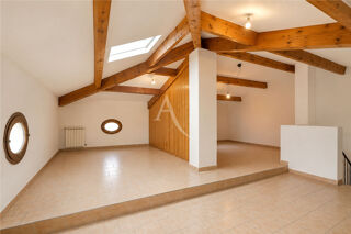  Maison à louer 5 pièces 159 m²