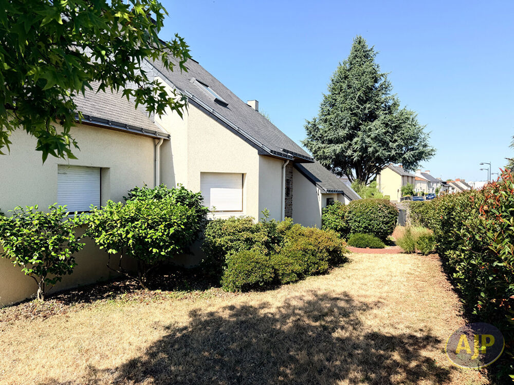 Vente Maison EXCLUSIVITÉ  ST HERBLAIN BOURG VASTE MAISON 4 CH + BUREAU Saint herblain