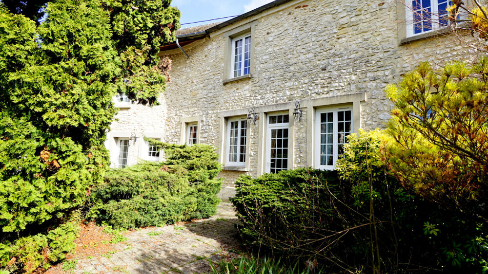 Corps de ferme de 3 maisons - 8 chambres - 370 m2