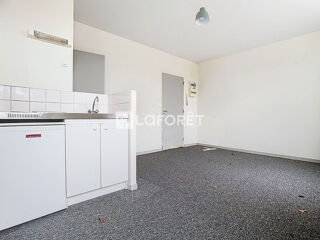  Appartement à louer 2 pièces 28 m²