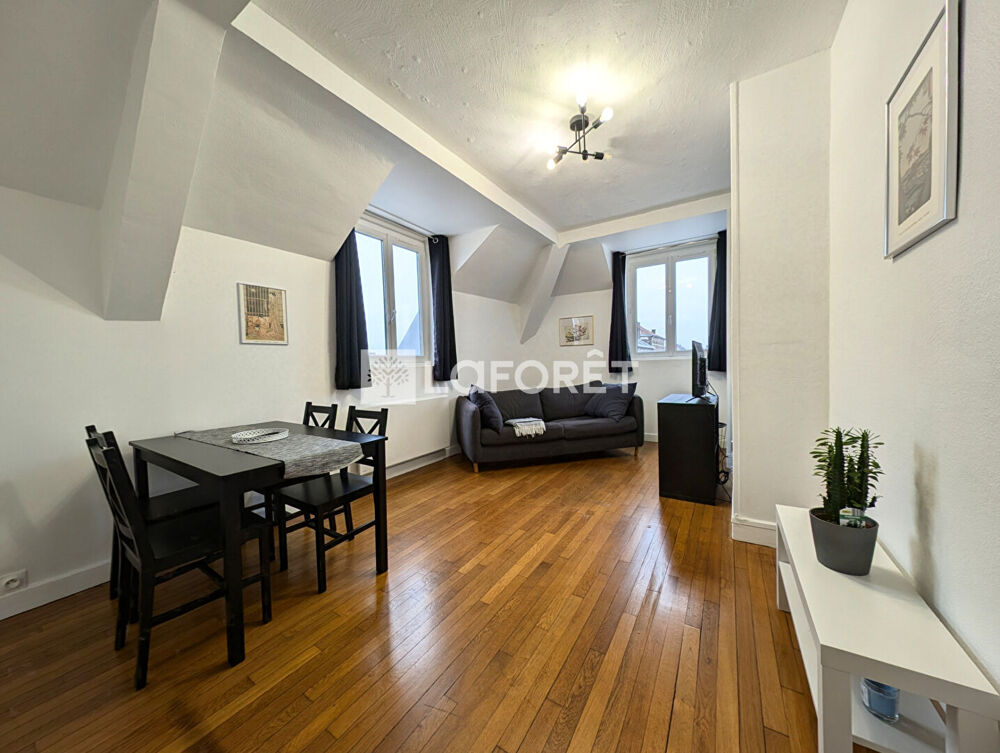 Appartement F3 plein centre ville elbeuf 79 m2
