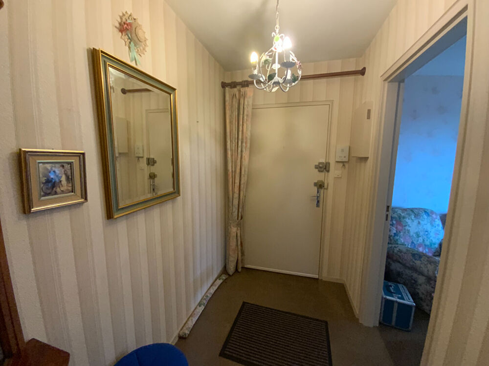 Vente Appartement LE CREUSOT, résidence avec ascenseur - Appartement de 61 m² hab. (2 chambres). Le creusot